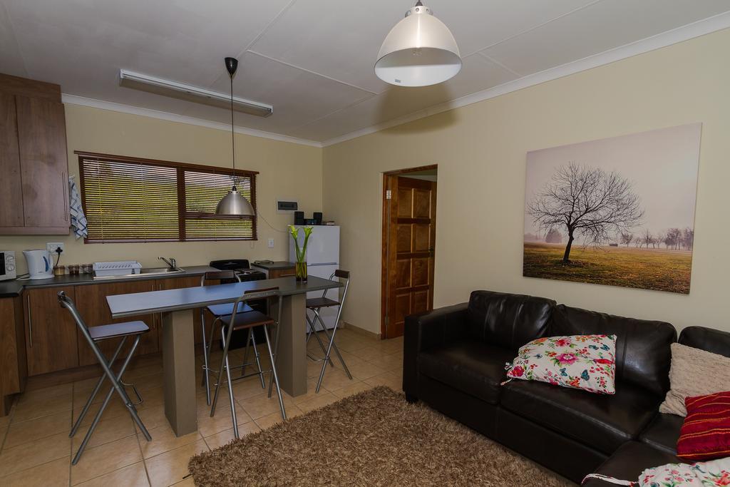 Forellenhof Guest Farm Wakkerstroom Bagian luar foto